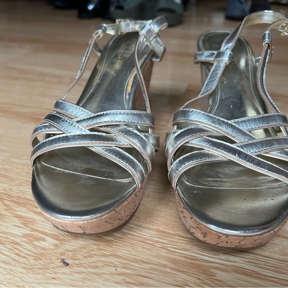 Ralph Lauren Wedge Heels Sandals like new GOLD - Picture 3 of 5